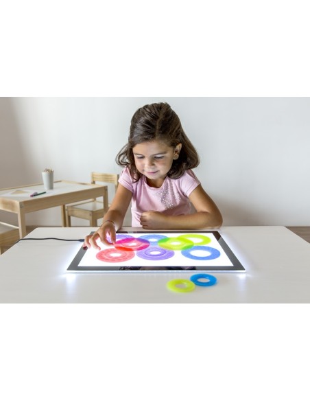 Anneaux de couleurs mathématiques translucides