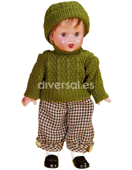 MINI-JUANIN PEREZ WITH A SWEATER AND BEANIE GREEN