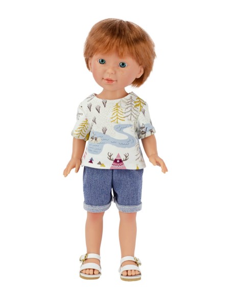 Pau dai capelli rossi con jeans corti e maglietta stampata 33 cm