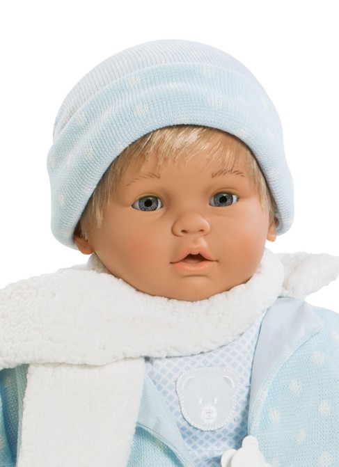 Baby dulzon crying with the blue suit and scarf...